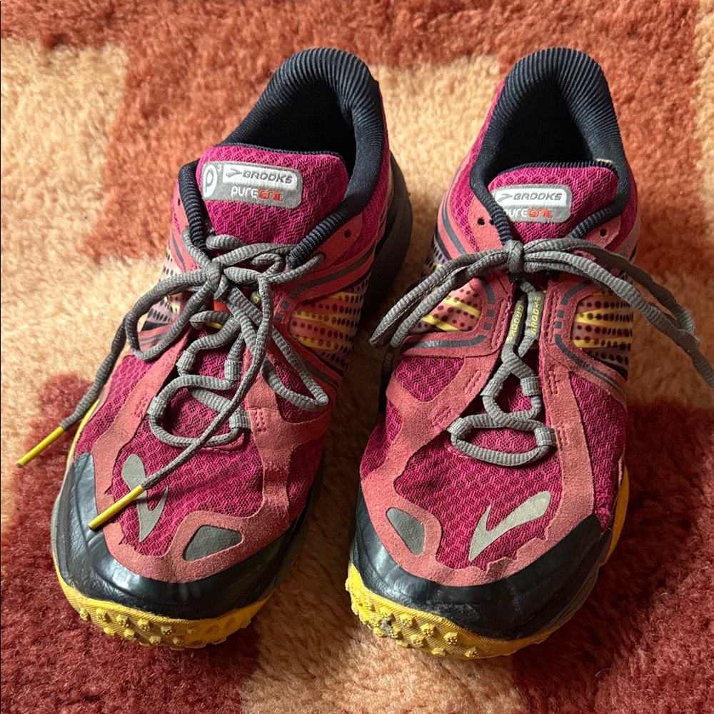 Brooks Women's Pink and Yellow Running Shoes